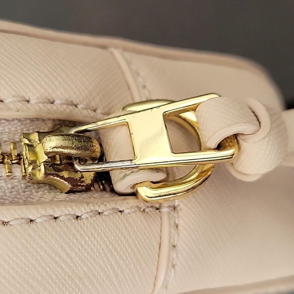 ⭐️EUC Tory Burch Round Robinson Crossbody - Picture 12 of 14